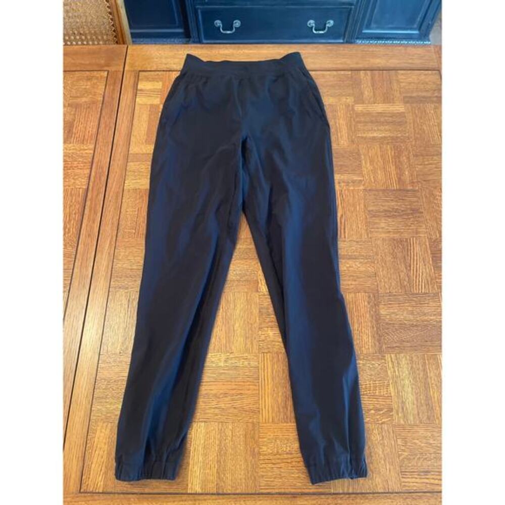 Lululemon Adapted Jogger pant black size 2